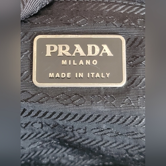Authentic Prada Tessuto City Tote - Picture 5 of 12
